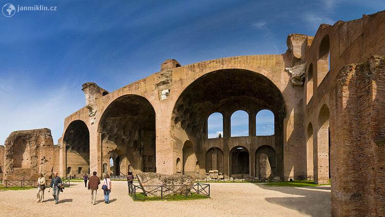 Maxentiova bazilika