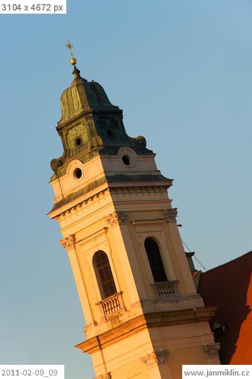 Kostel Nanebevzetí Panny Marie, Valtice