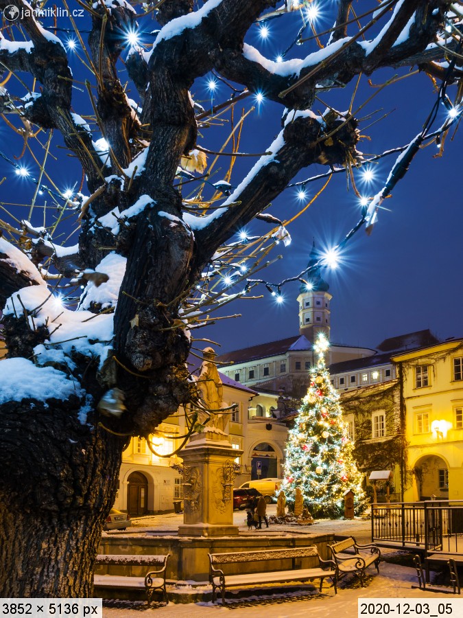 vánoční strom, náměstí, zámek, Mikulov
