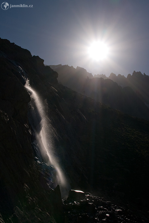 vodopád v údolí Ak-Say