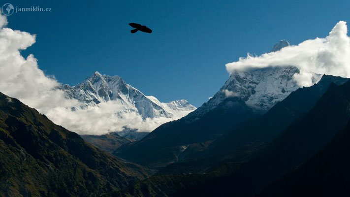 30. 9. | Everest view a Khumjung