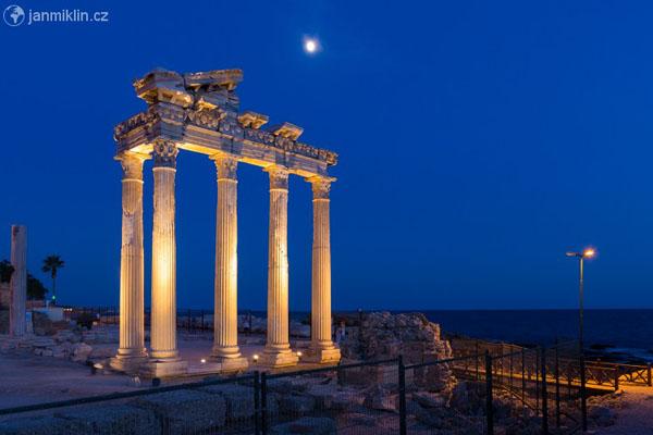 Apollonův chrám, Side