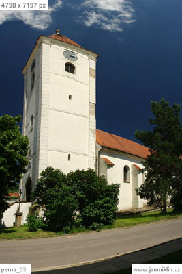 kostel sv. Mikuláše, Perná