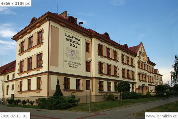 Masarykova škola, Lanžhot