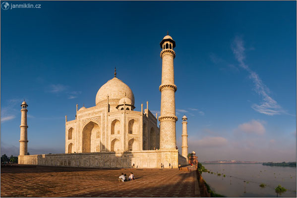 Tádž Mahal a řeka Yamuna